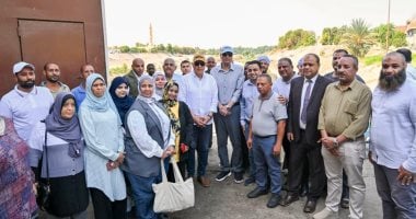 وزير الرى يتفقد وادى النقرة بأسوان ويثنى على ارتفاع إنتاجية القمح