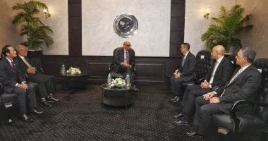 اخبار نيوز : 
                                            الرئيس السنغافوري يثمن جهود مصر في تطبيق إصلاحات اقتصادية جريئة
                                        