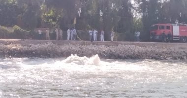 فصل خط الغاز الرئيسى عقب كسر تسبب فى انفجاره ببنها وبدء الإصلاح.. فيديو