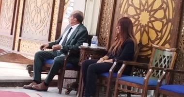 بدء عزاء شقيقة الفنان أحمد صيام بمسجد الحامدية الشاذلية.. صور