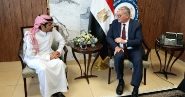 وزير البترول يبحث دعم الاستثمارات السعودية في صناعات البتروكيماويات بمصر