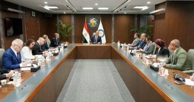 اخبار نيوز : 
                                            وزير البترول يبحث مع وفد مؤسسة تمويل التنمية الأمريكية التعاون بمشروعات الطاقة
                                        