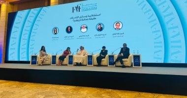 نقيب الصحفيين: استقلالية الإعلام تبدأ من وجود مناخ حر للعمل الصحفي