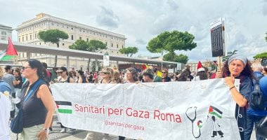 عشرات الآلاف من الإيطاليين يتحدون الطقس العاصف لإدانة المجازر فى غزة