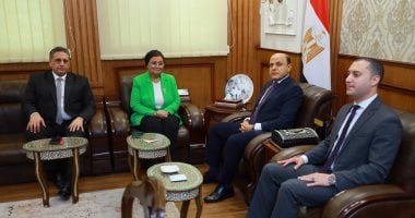 محافظ كفر الشيخ ونائب وزير الصحة يتابعان تنفيذ مبادرة الألف يوم الذهبية