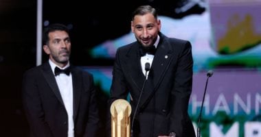مباشر الكرة الذهبية.. دوناروما يفوز بجائزة ياشين لأفضل حارس فى العالم.. صور