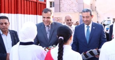 محافظ دمياط يتابع سير العملية التعليمية بعدد من المدارس