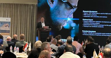 خبير آلمانى: الذكاء الاصطناعى سيغير صناعة النسيج ومواكبته ضرورة فى مصر والعالم