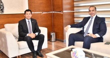 المستشار محمود فوزي يبحث مع وزير الشباب مبادرات مشتركة تستهدف توعية وتأهيل النشء