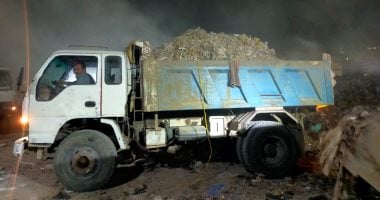 محافظة الجيزة: رفع 2000 طن مخلفات من أرض المطاحن فى شارع فيصل