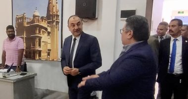 وزير قطاع الأعمال في زيارة مفاجئة لشركة مصر الجديدة للإسكان والتعمير