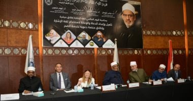وكيل الأزهر: ذوو الإعاقة لهم الحق الكامل في تلقي المنهج الوسطي بلغة الإشارة