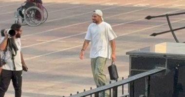 عقب عودته للأهلى.. حمزة علاء يدعم زملائه امام حرس الحدود.. فيديو