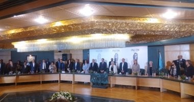 نقيب الصحفيين: صحفيو فلسطين سطروا حروفا من نور فى ظل عدوان دخل عامه الثانى
