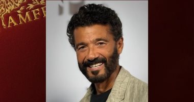 مهرجان عنابة للفيلم المتوسطى يمنح خالد النبوى جائزة العناب الذهبى لإنجاز الحياة