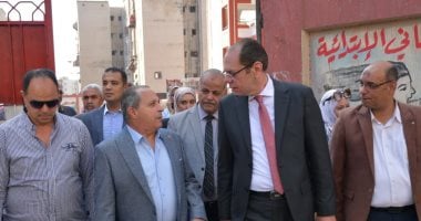 محافظ بورسعيد يوجه بإزالة الإشغالات بمحيط مدرسة القابوطي