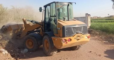 رفع 100 طن قمامة ومخلفات صلبة بقرى مركز سوهاج