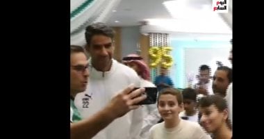 شبكة موطني : 
                                            بيراميدز بطلا للقارات الثلاث بفوز مثير على أهلي جدة بهاتريك ماييلي.. فيديو
                                        