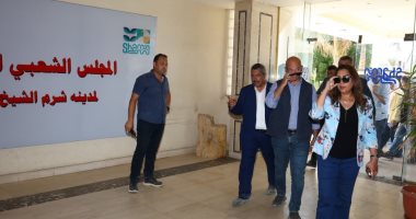 منال عوض توجه بوضع جدول تشغيل لسيارة المركز التكنولوجى المتنقل بشرم الشيخ