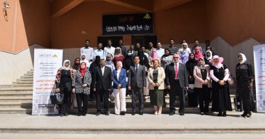 رئيس جامعة بنها يلتقى الطلاب الوافدين لمتابعة أوضاعهم داخل الجامعة