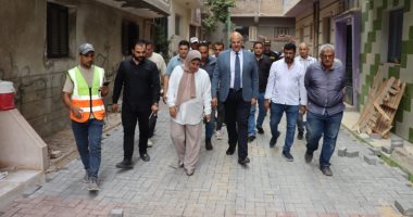 محافظ القليوبية يتفقد أعمال الرصف بـ"الإنترلوك" فى بنها
