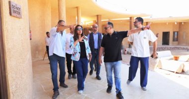 منال عوض توجه بسرعة التفعيل الكامل لمنظومة التحصيل الإلكتروني بمحمية رأس محمد.. صور 