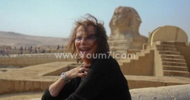 كلوديا كاردينالى.. عشقت مصر ووقعت فى غرام الأهرامات.. صور