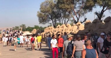 المعابد الأثرية في الأقصر تجذب أنظار السائحين من حول العالم