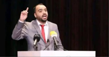 الشاعر المغربى عمر الأزمى: الجوائز اعتراف بدور الشعر فى حياة المجتمع