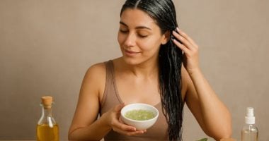 وصفات طبيعية لعلاج تساقط الشعر.. مكوناتها متوفرة فى بيتك