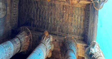 خطة تطوير معبد خنوم التاريخى بإسنا تدخل مرحلة تجميل الواجهة والجدران بعد إنهاء الأسقف والأعمدة.. لجنة من آثار الأقصر استلمت مشروع التطوير للمعبد لرفع كفاءته لخدمة الزوار وعمل مظلات لذوى الهمم وكبار السن