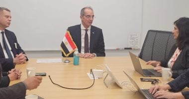 وزير الاتصالات يعرض على شركات أمريكية فرص الاستثمار في تصنيع الإلكترونيات