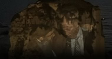 حزب الله يضئ الصخرة الأشهر فى بيروت بصورة حسن نصر الله