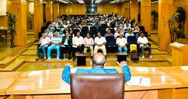 سكرتير عام الأقصر يعقد اجتماع لجان مواجهة التعديات والحفاظ على الرقعة الزراعية