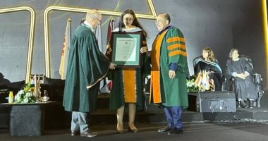 ريم بسيونى تحصل على الدكتوراه الفخرية من جامعة كيب بريتون الكندية