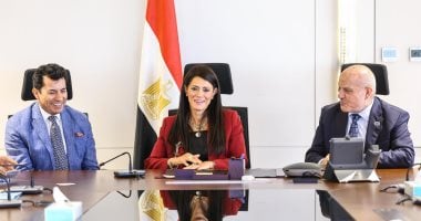 المشاط تبحث تطورات تطبيق منظومة التصويت الإلكترونى بالانتخابات