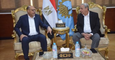 محافظ الغربية يستقبل وزير العمل لزيارة موقع الحادث فى المحلة