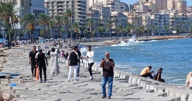 طقس خريفى مشمس على سواحل الإسكندرية والعظمى تسجل 29 درجة.. فيديو