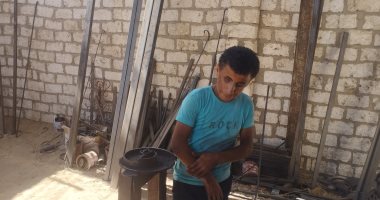 بناء منزل شنودة الكفيف بملوى المنيا بعد استجابة المحافظ.. ووالده يعلق: الحمد لله