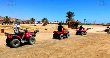 دهب.. سحر الطبيعة بين الجبال ومغامرات رحلات السفارى