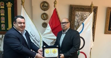 ياسر إدريس يستقبل نائب رئيس الأولمبية العراقية لتفعيل شراكة رياضية استراتيجية