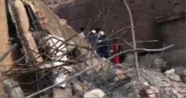 جهود مكثفة للانتهاء من إزالة مصنع المحلة المنهار