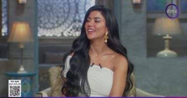 "المنتج طلب منى أغسل وشي".. كارولين عزمي تكشف كواليس الصدفة التي قادتها لـ "أبو العروسة"