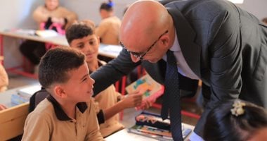 وزير التعليم يتابع مستوى التحصيل الدراسي لطلاب مدارس الغربية