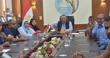 شركة مياه الشرب والصرف الصحي بالأقصر تناقش إطلاق منصتها الإلكترونية الجديدة