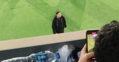 حمزة علاء يدعم الأهلي أمام الزمالك فى قمة الكرة المصرية من الملعب