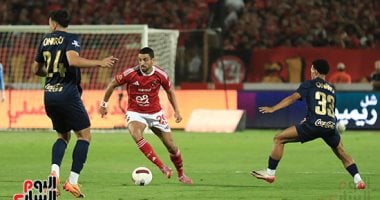 هدايا الشحات تقود الأهلى لإسقاط الزمالك فى قمة الكرة المصرية 2-1