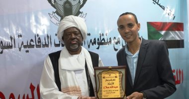 قنصلية السودان بأسوان تكرم "اليوم السابع" لتغطيتها المتميزة لقطار العودة الطوعية