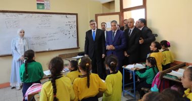 محافظ الجيزة يتابع انتظام الدراسة بعدد من مدارس أبو النمرس.. صور