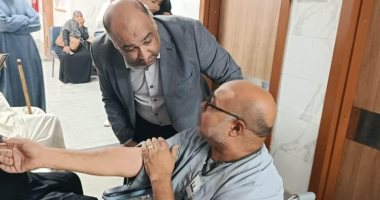 نائب مدير الرعاية الصحية بالأقصر يتابع وحدة طب أسرة طيبة ومخازن الأدوية.. صور